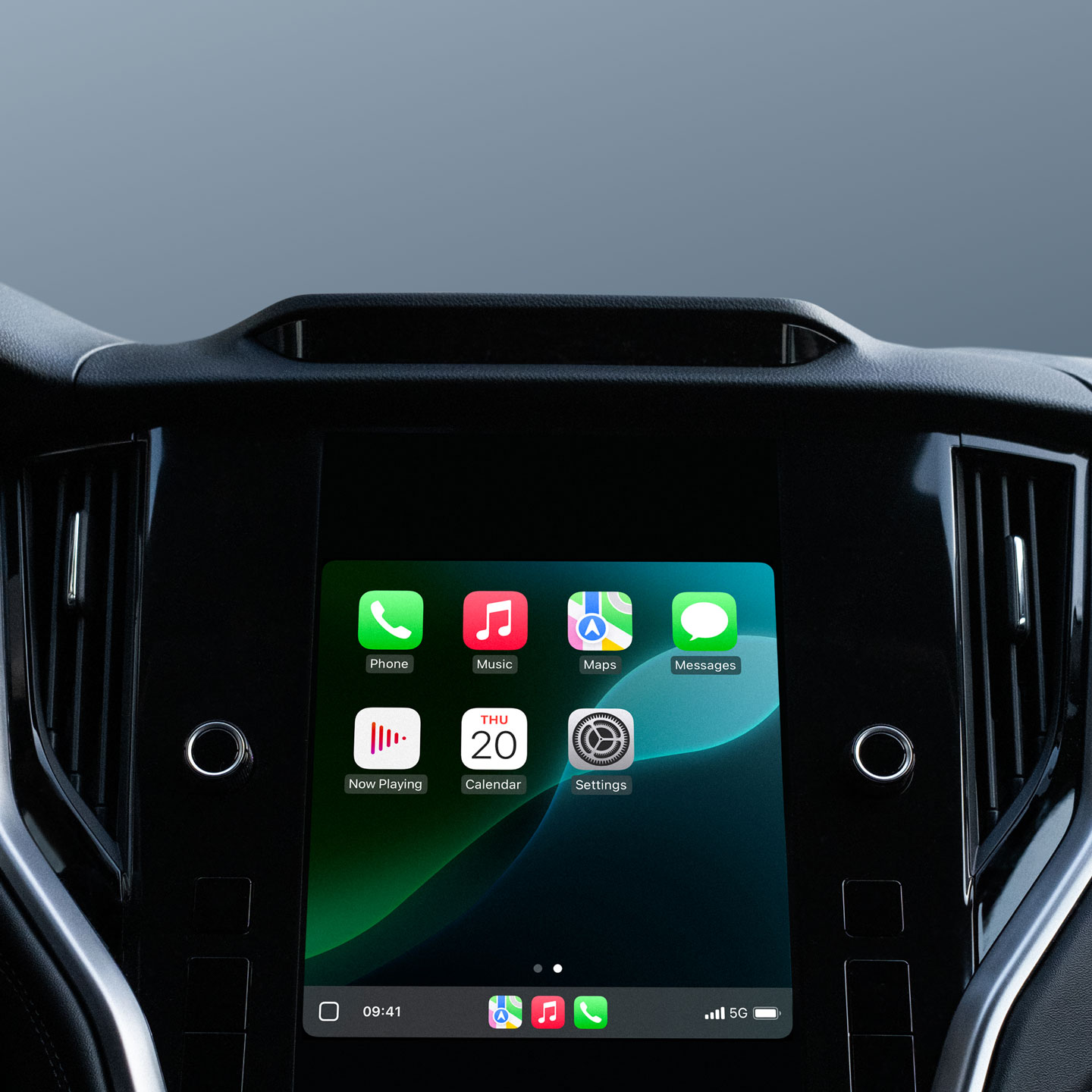 Apple CarPlay 显示界面。