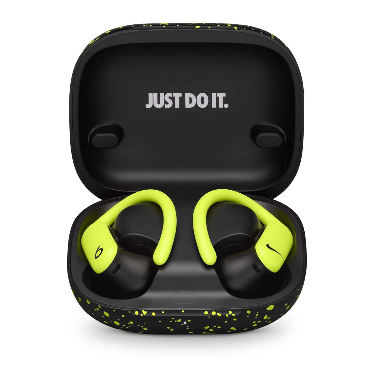Close-up of Powerbeats Pro 2 in Black Volt.