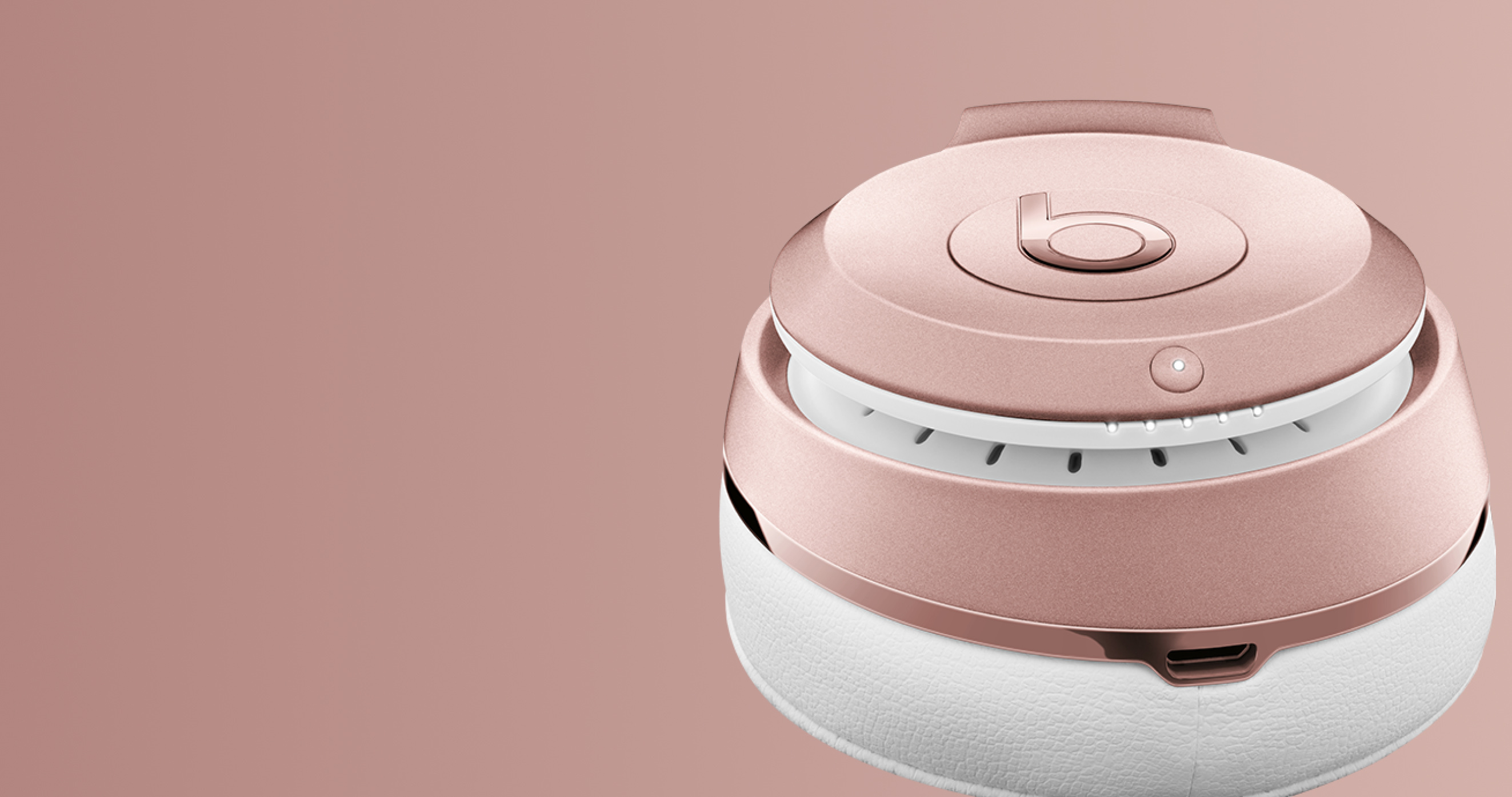 玫瑰金色 Beats Solo3 Wireless 头戴式耳机特写
