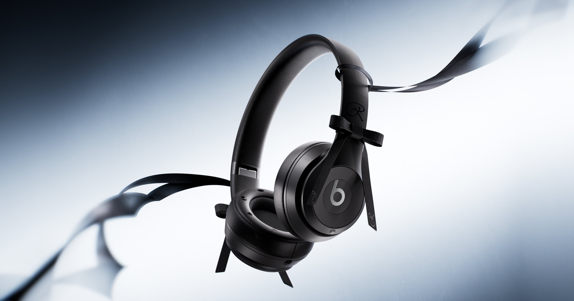 Beats Solo 4 JENNIE Special Edition 新品 Beats x JENNIE Headphones - Special Edition Beats Solo 4